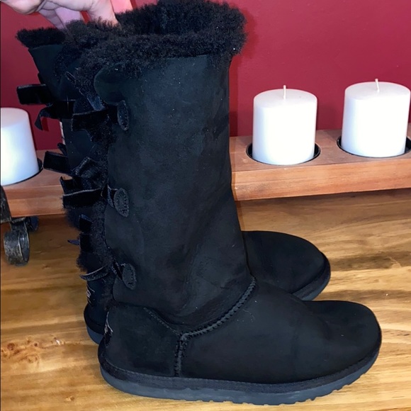 🛑SOLD🛑Women’s Black Tall Uggs with Bows - Picture 5 of 7